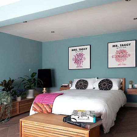 Central Hastings, Stylish-Luxe, Seaside Apartment. Екстериор снимка