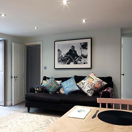Central Hastings, Stylish-Luxe, Seaside Apartment. Екстериор снимка